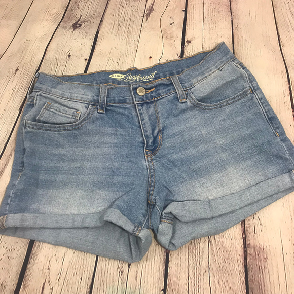 Old Navy Pants - Old Navy Boyfriend Jean Shorts Size 4